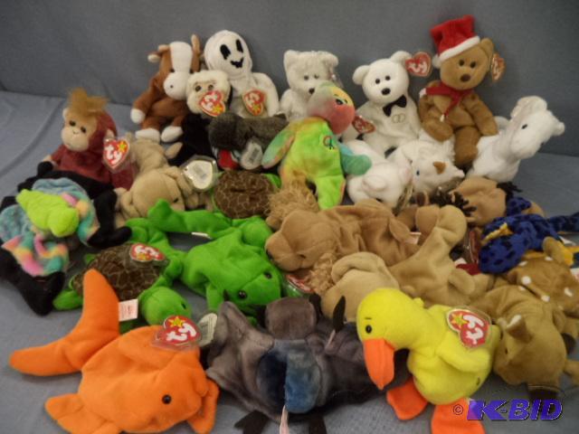 lot 54 image: Ty Beanie Babies