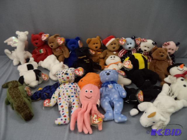 lot 66 image: Ty Beanie Babies