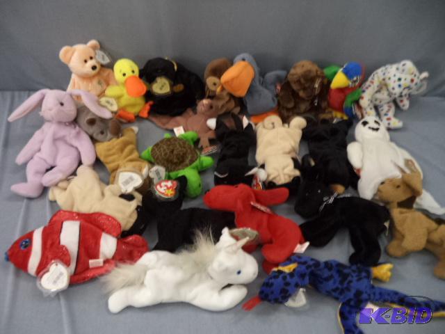 lot 68 image: Ty Beanie Babies