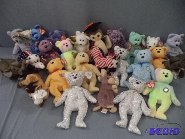 lot 70 image: Ty Beanie Babies