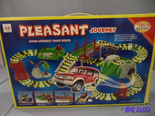 lot 90 image: Toy Race Track