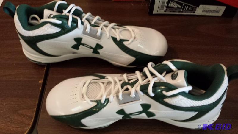 Under Armour Football Cleat