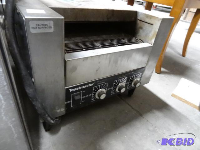 lot 56 image: Toastmaster conveyor toaster. Model TC44. 208...