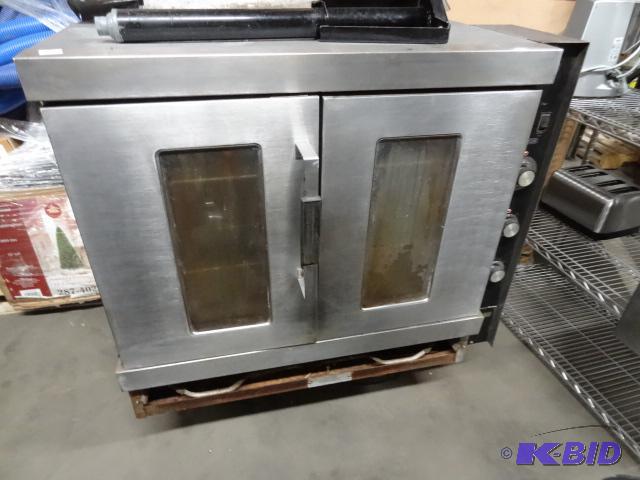 lot 69 image: Hobart convection oven. Comes with legs. Natu...
