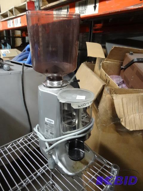 lot 80 image: Mazzer Lugi coffee grinder. Super jolly timer...