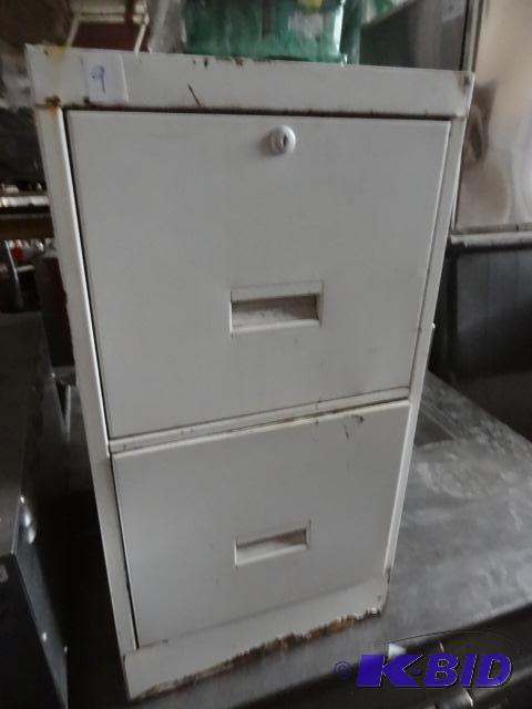 lot 9 image: 15" metal 2 drawer file cabinet...