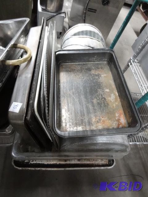 lot 90 image: Aluminum cake pans. Misc pans...