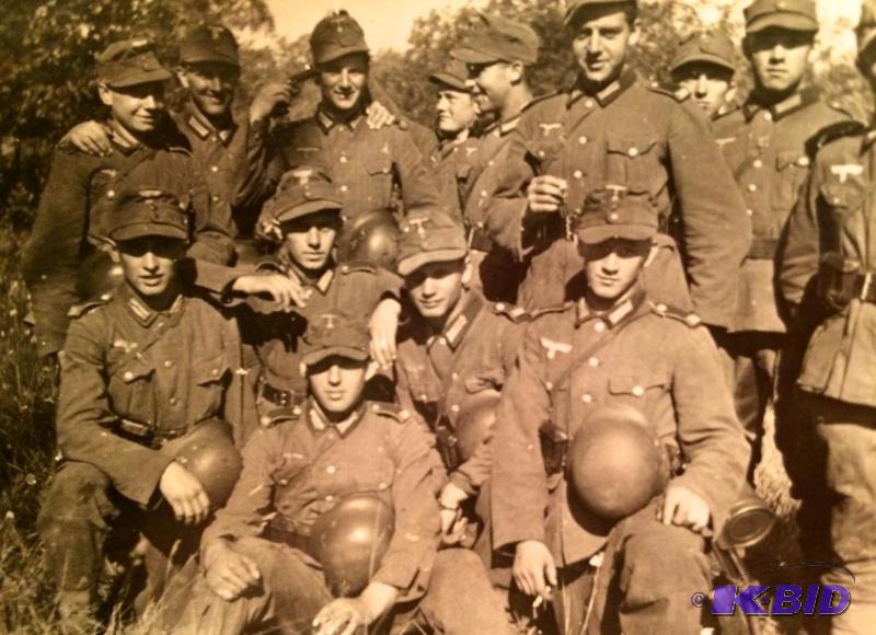 Disturbing photo of German Solders