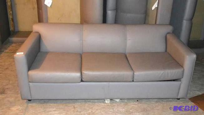 lot 10 image: Hid-abed couch 76" long...