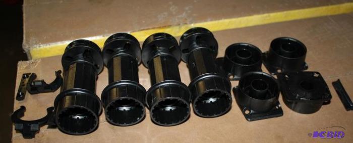 lot 118 image: Titus Black adjustable leg for leveling cabin...