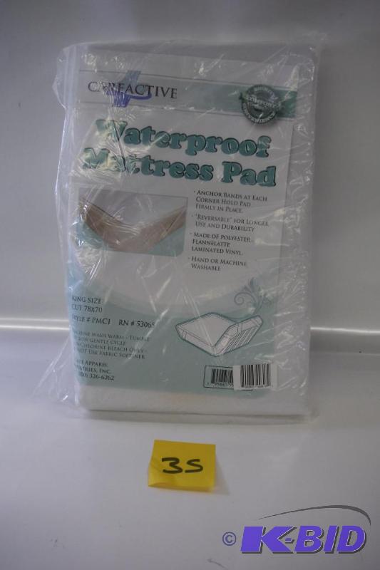 lot 35 image: Careactive Waterproof Mattress Pad