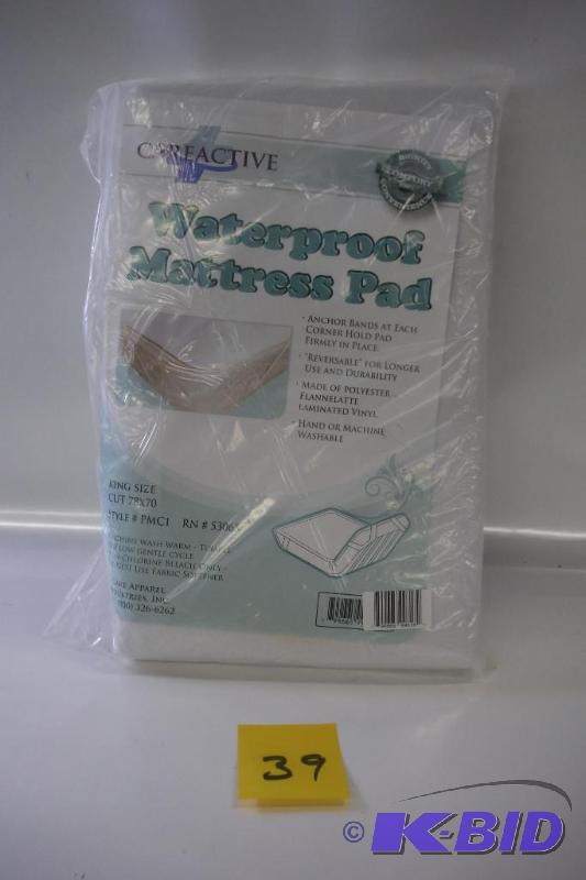 lot 39 image: Careactive Waterproof Mattress Pad