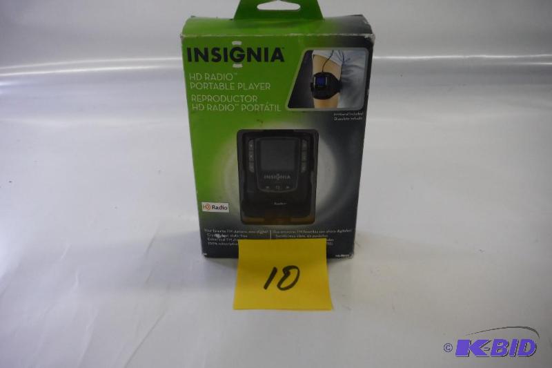 lot 10 image: nsignia HD Radio Portable Player NS-HD01A