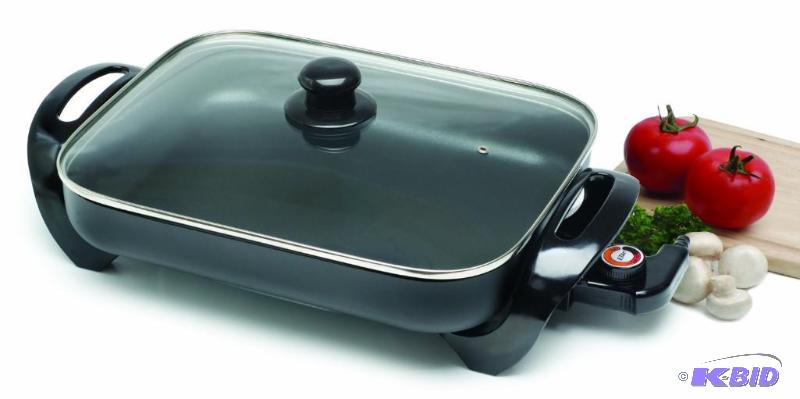 lot 83 image: MaxiMatic EG-1500 Elite Gourmet Electric Skillet with Glass Lid,15 by 12-Inch