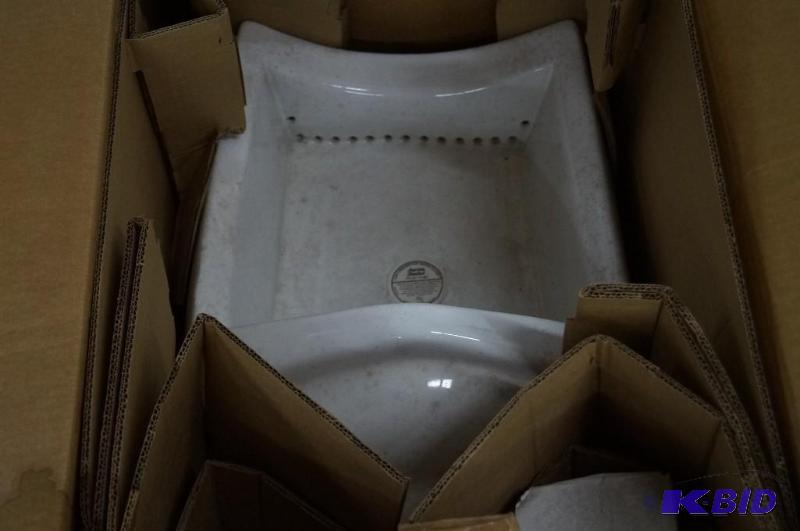 Urinal