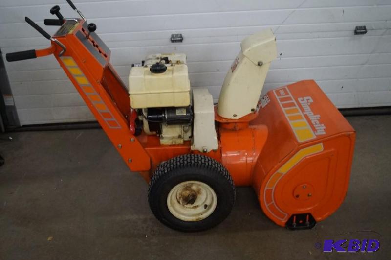 Snow blower