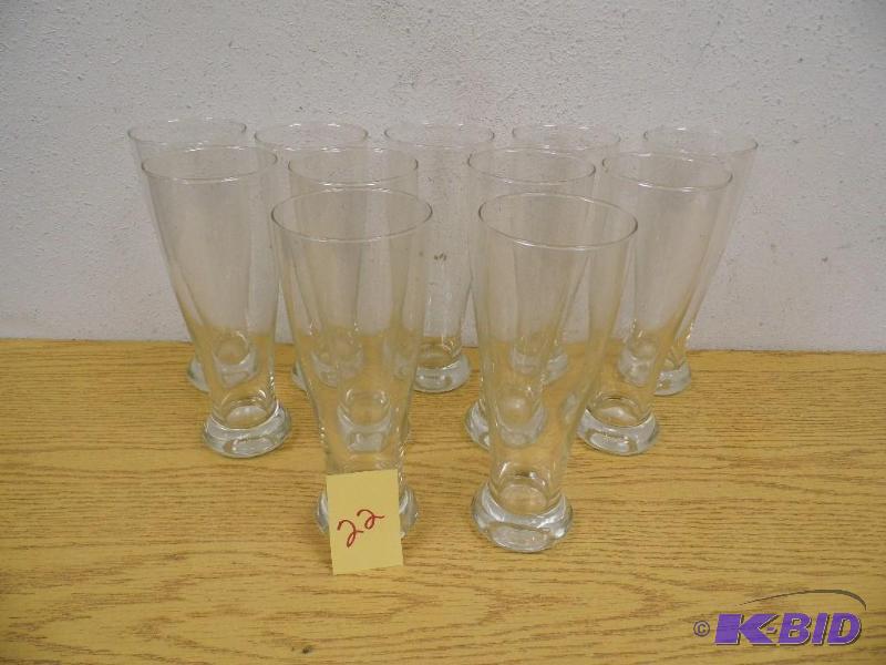 lot 22 image: 11 Pilsner Glasses