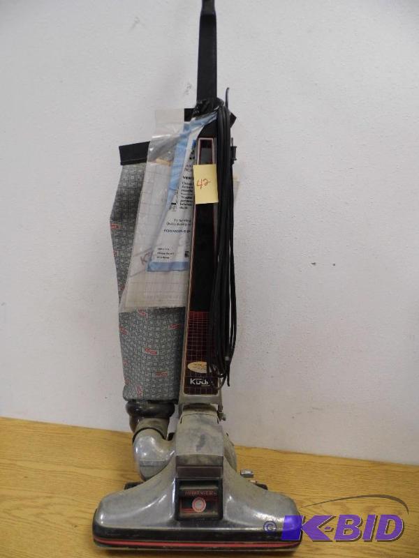 lot 42 image: Kirby Heritage II Vacuum