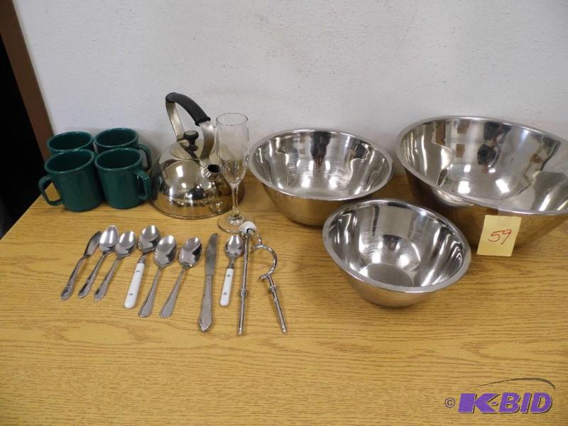 lot 59 image: Misc Kitchen