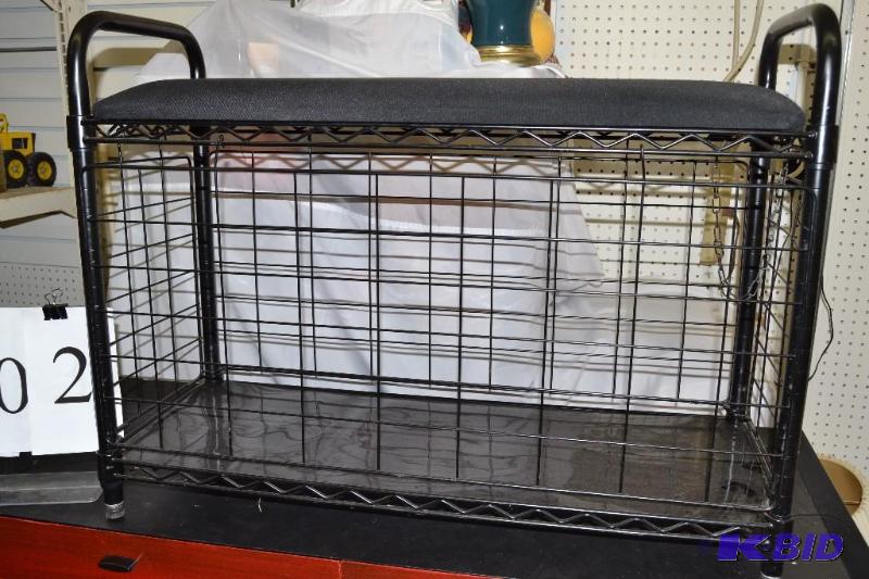 lot 102 image: Metal storage bench