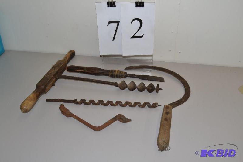 lot 72 image: Vintage tools
