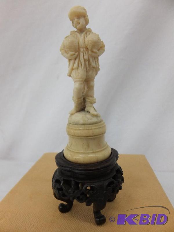 Figurine