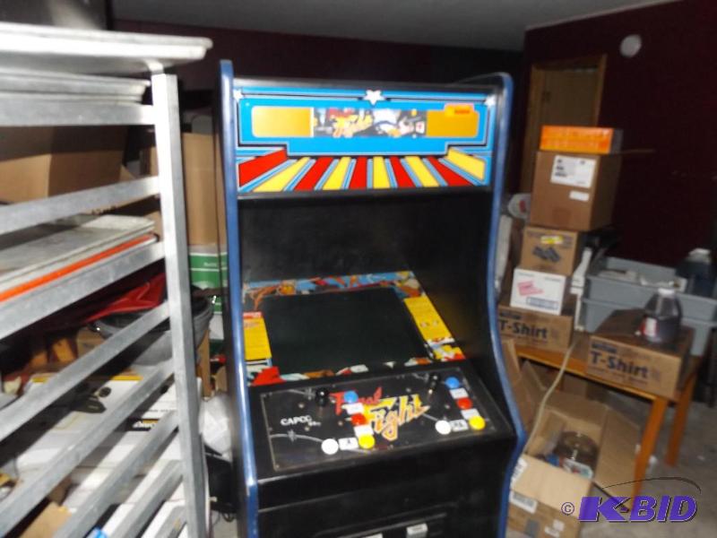 Final Fight Arcade Game, no coin mechanism bu...