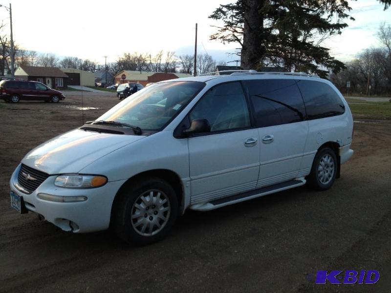 2000 Chrysler Town and Country Limited AWD