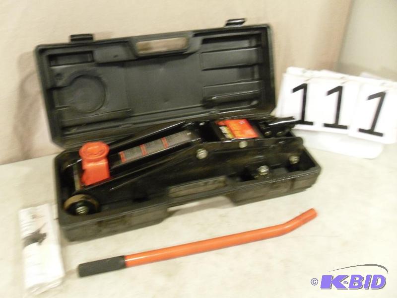 lot 111 image: 2.5 Ton Automotive Jack in Case....