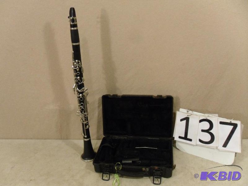 lot 137 image: Clarinet in Artley Case. Needs repair on cork...