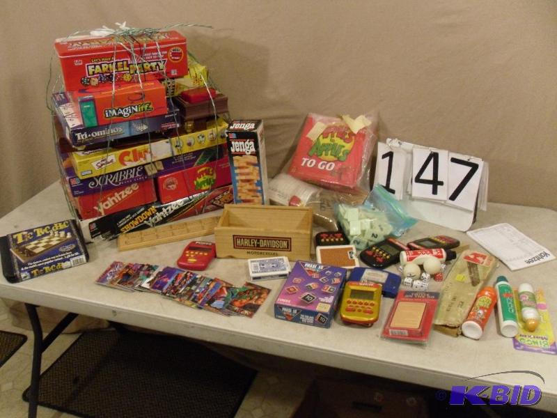 lot 147 image: Large Lot of Games,Bingo Dobbers,&nbspFlair ...
