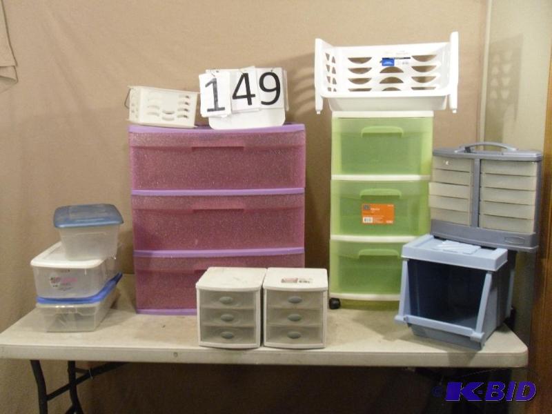 lot 149 image: Large Lot of Assorted Storage Containers  Sy...