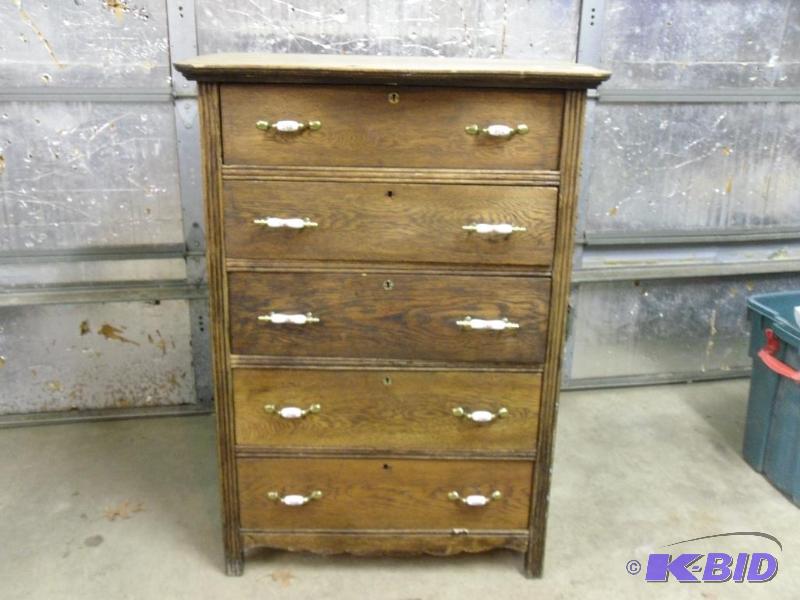 lot 178 image: Old Wood 5 Drawer Dresser. Measures approxima...
