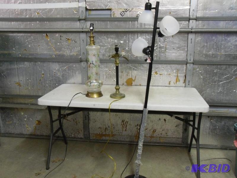 lot 183 image: Lot of 3 Assorted Lamps. Untested....