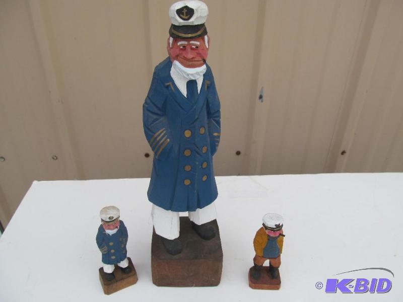 lot 29 image: Hand Carved Figurines.