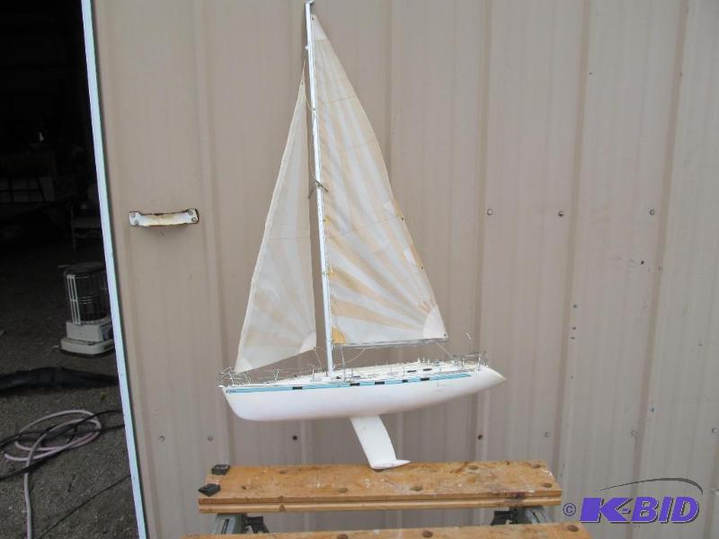 lot 32 image: Very Cool sail boat....