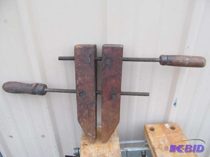 lot 45 image: Vintage wooden clamp.