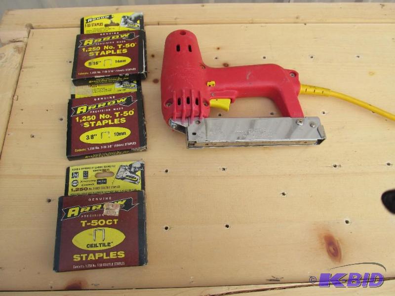 lot 54 image: Electric staple gun,along with 3 boxes of sta...