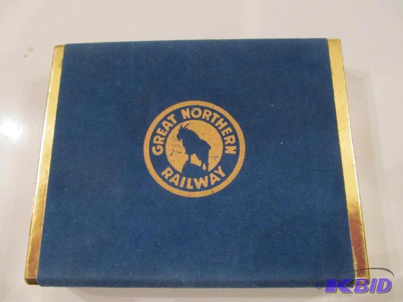 lot 80 image: Great Northern Railroad Playing Cards.