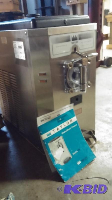 Taylor 430 Frozen Beverage Freezer Single Fla...