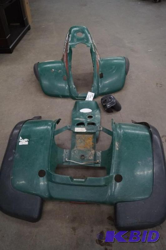 Polaris Xplorer hood and rear fender