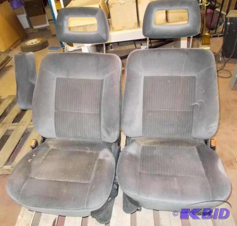 Set of - 2 Electric CarTruck Seats In Workin...