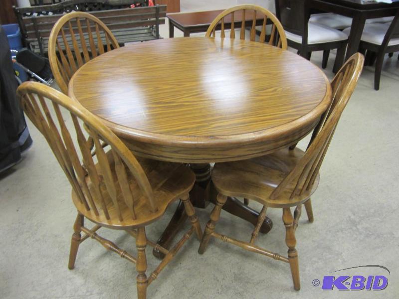 Oak Pedestal table