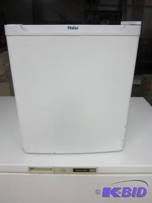 Haier Mini Fridge