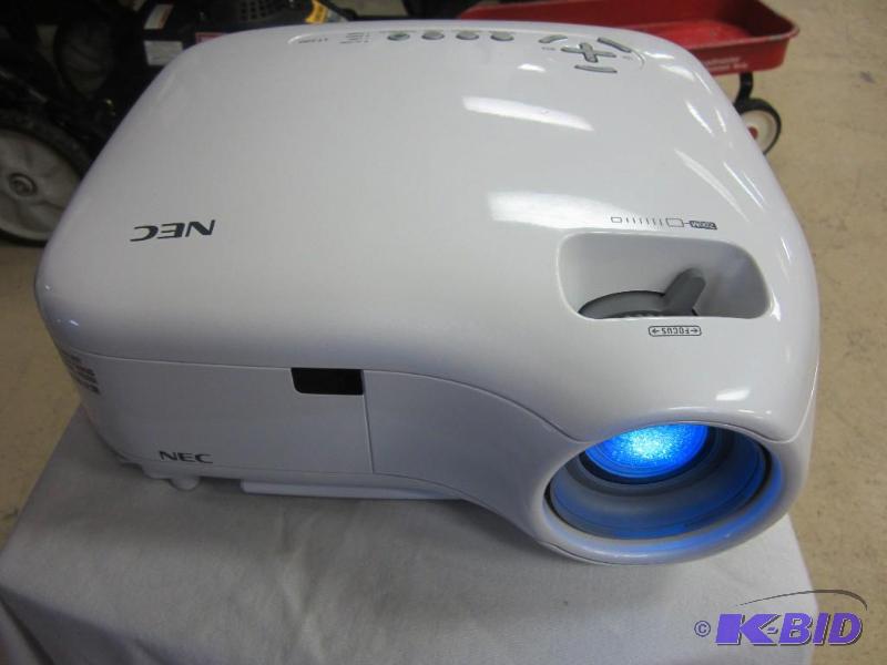 NEC Projector