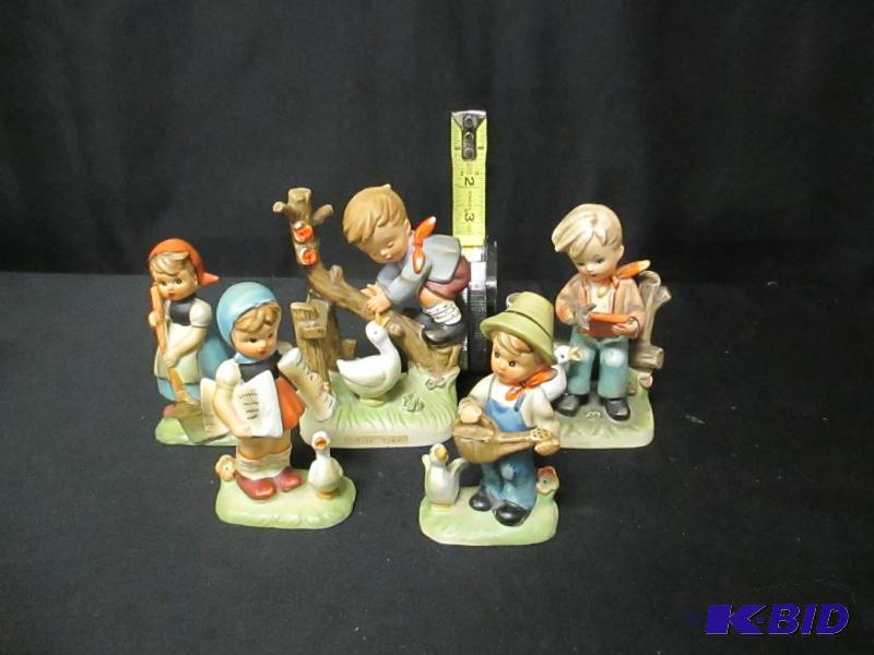 lot 114 image: Lot of 5 Erich Stauffer Faux Hummels Porcelain Figures Japan