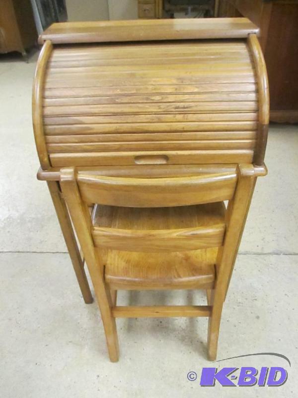 lot 27 image: Vintage Childrens Roll Top Desk with Chair