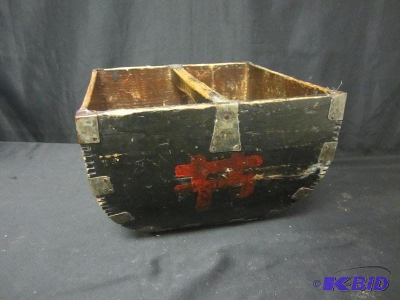 lot 41 image: Fantastic and RARE Antique Ebonized Chinese Rice Box