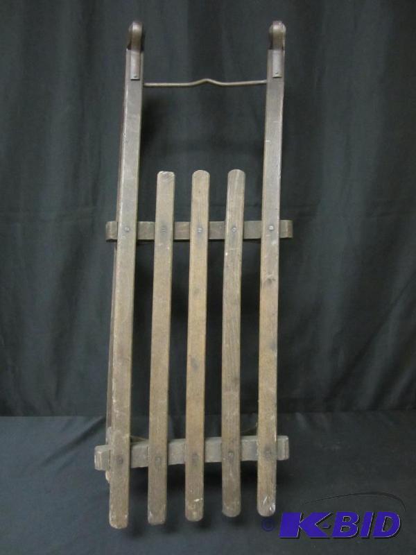 lot 53 image: Antique American Bent Wood Childrens Sleigh