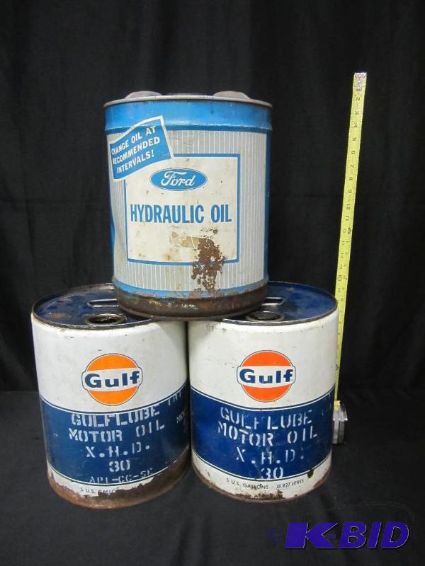 lot 65 image: Wonderful Lot of Oil Cans Gulf and Ford Highly Collectible